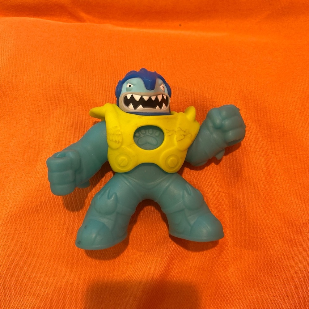 Heroes of Goo Jit Zu Astroblast Thrash Galaxy Blast Action Figure Squishy